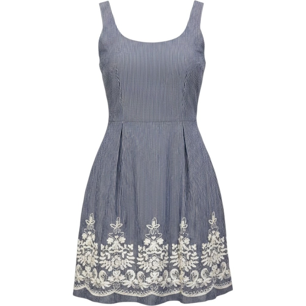 Nine West Seersucker Embroidered‎ Dress Size 6 Nautical Pockets Preppy Coastal